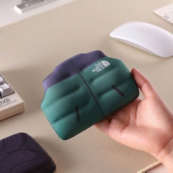 LÓT CHUỘT 3D SILICON KÊ CỔ TAY THE SOUTH FACE